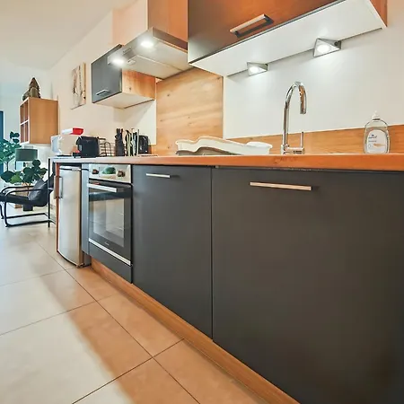 Le Petit Eden - Bâle - Aéroport